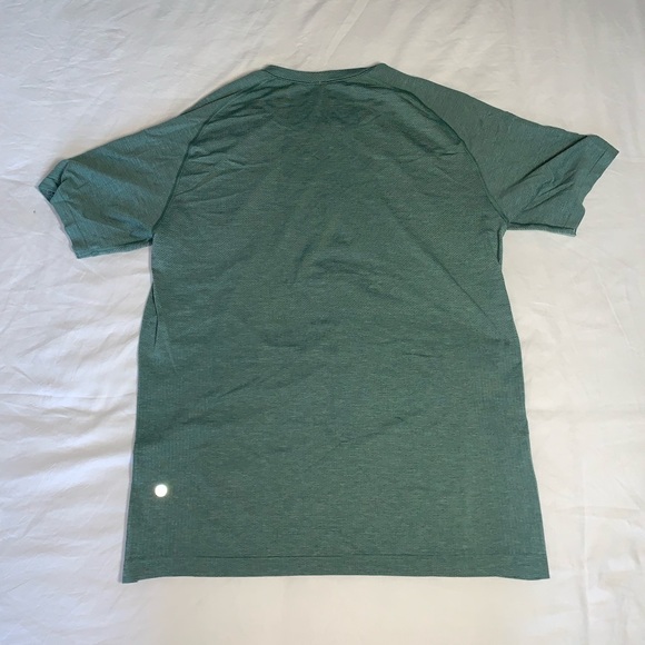Lululemon Metal Vent Short Sleeve - Picture 4 of 4